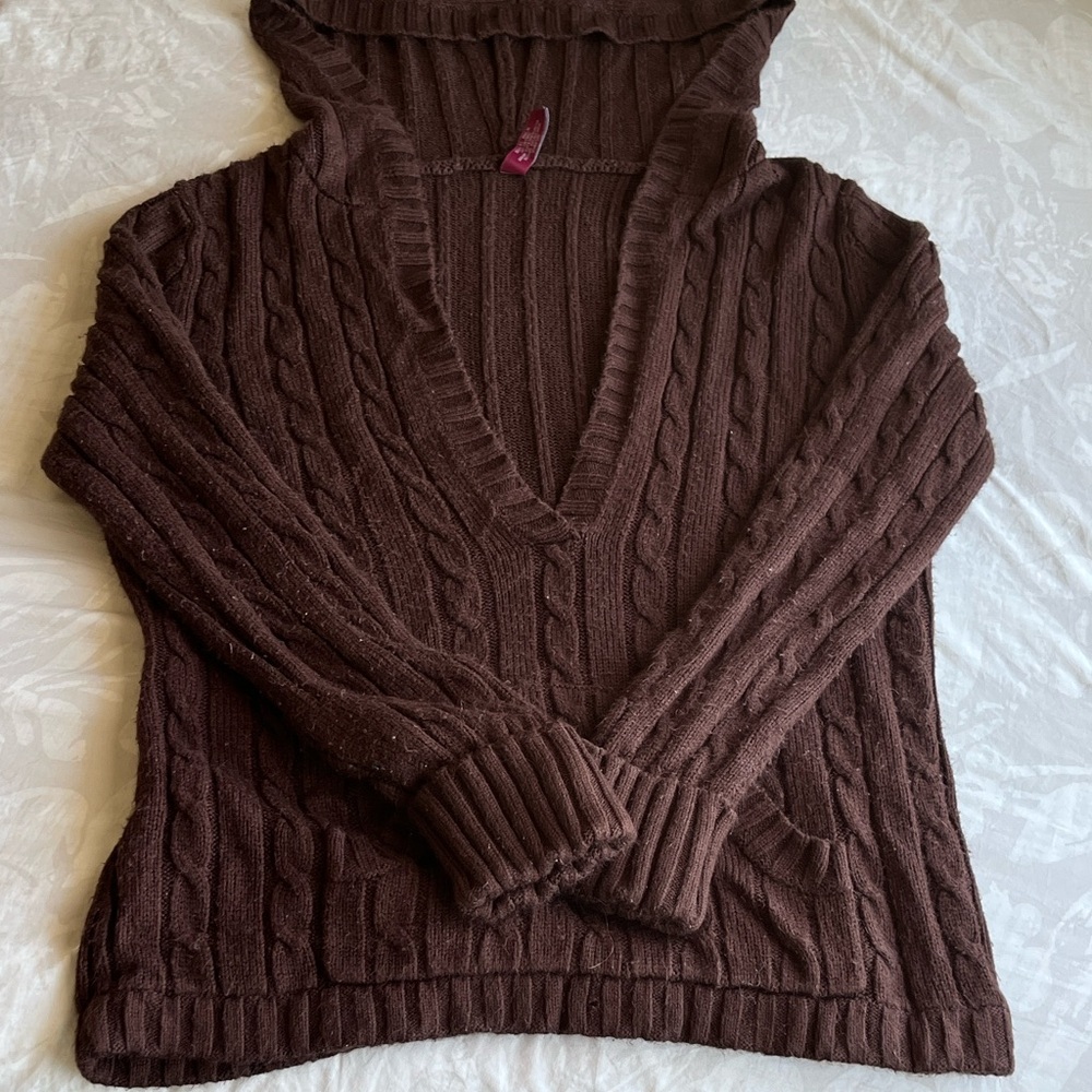 Gitano Brown V-Neck Cable Knit Sweater